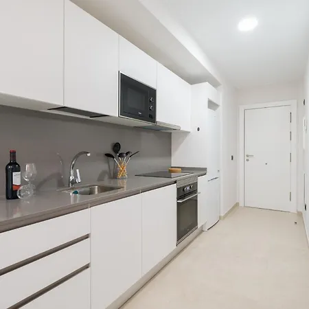 Brand New Downtown Appartement