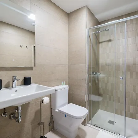 Brand New Downtown Apartman
