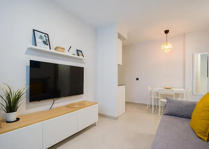 Brand New Downtown Apartmán *