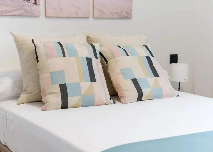 Brand New Downtown Apartment *